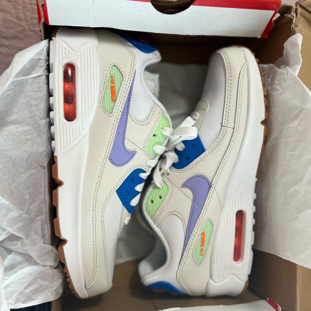 Nike White and Purple Air Max Sneakers